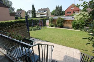 VERMIETET ! Großzügige 4Zimmer Erdgeschosswohnung mit Terrasse, Garten